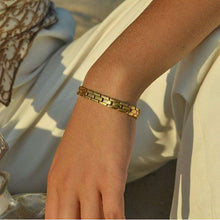 Load image into Gallery viewer, Tennis Bracelet - Pine Jewellery
