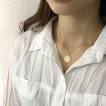 Load image into Gallery viewer, Elizabeth Coin Necklace - Pine Jewellery
