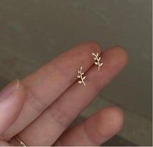 Load image into Gallery viewer, Vine Earrings - Pine Jewellery
