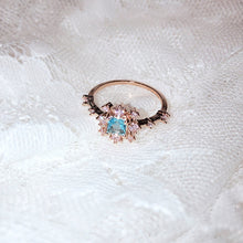 Load image into Gallery viewer, Crystal Flower Ring - Pine Jewellery
